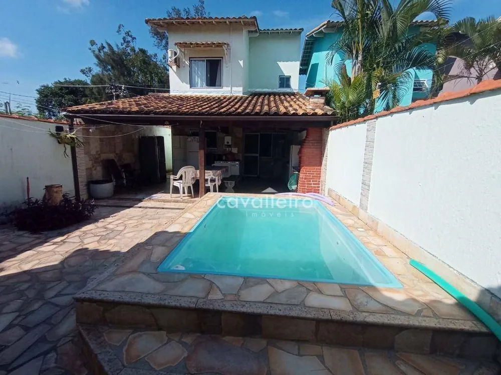 Casa, 4 quartos, 159 m² - Foto 1