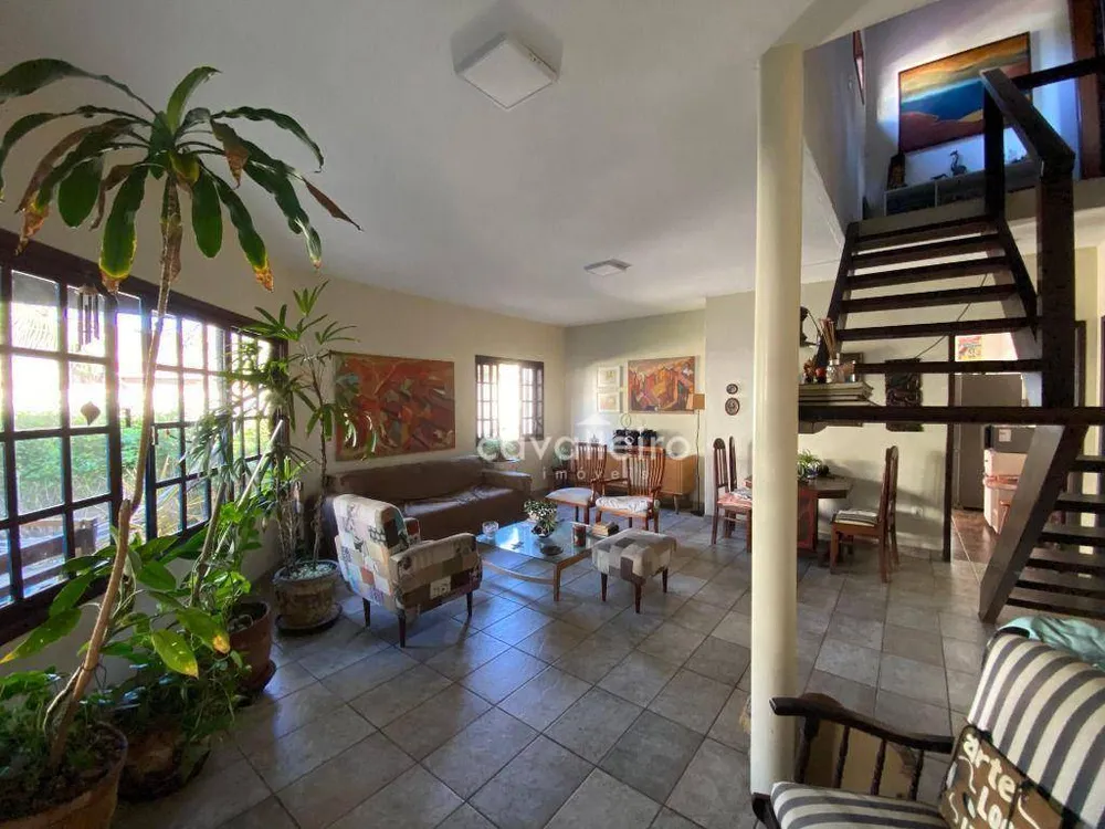Casa, 3 quartos, 182 m² - Foto 3