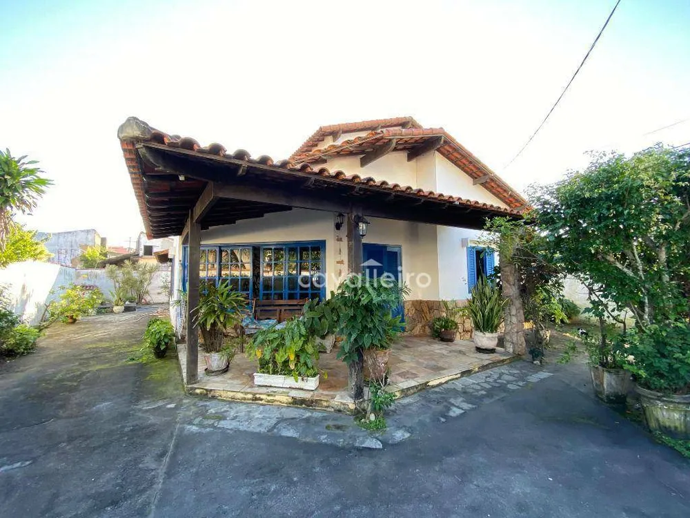 Casa, 3 quartos, 182 m² - Foto 1