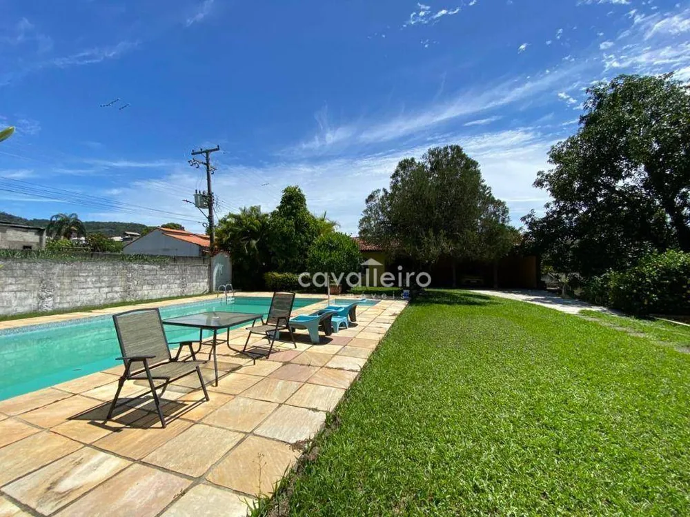 Casa, 3 quartos, 241 m² - Foto 8