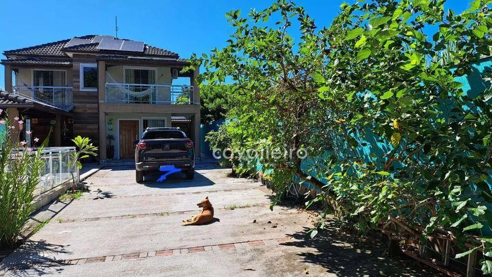 Casa, 4 quartos, 260 m² - Foto 1