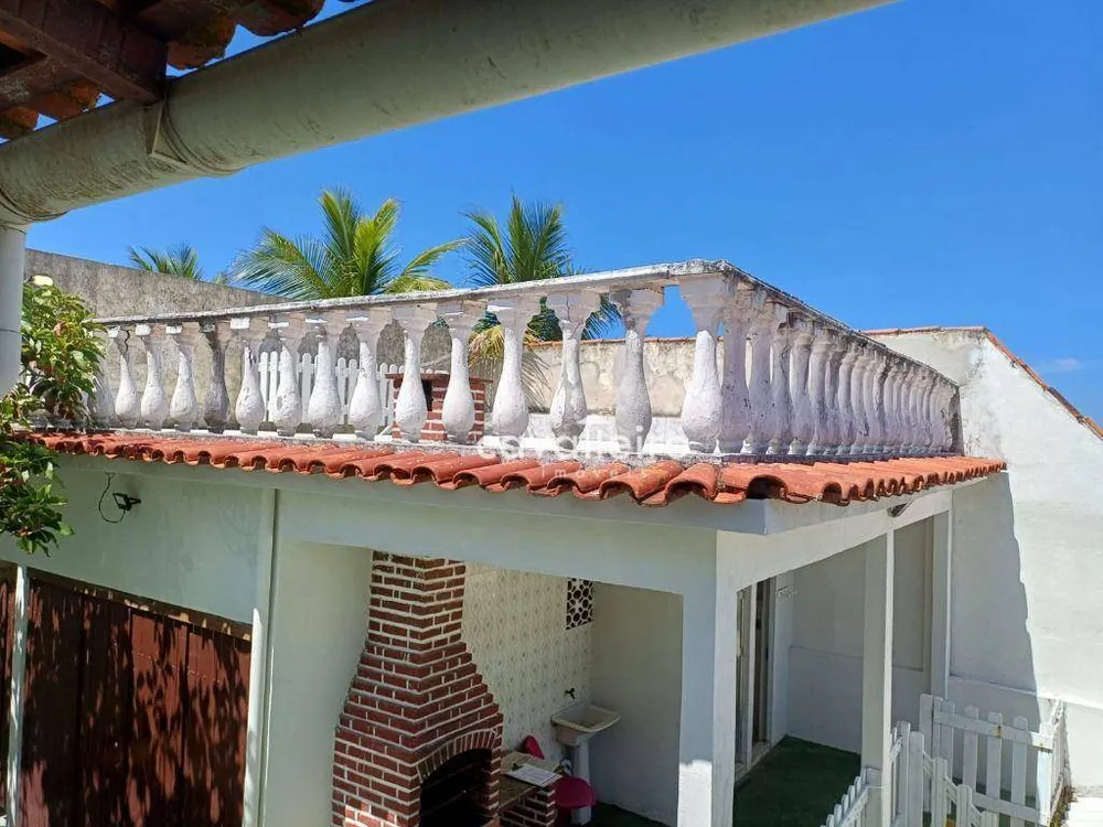 Casa, 4 quartos, 215 m² - Foto 2