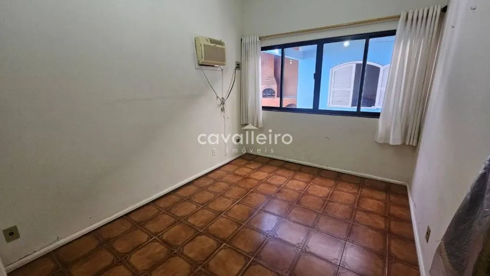 Casa, 6 quartos, 250 m² - Foto 18