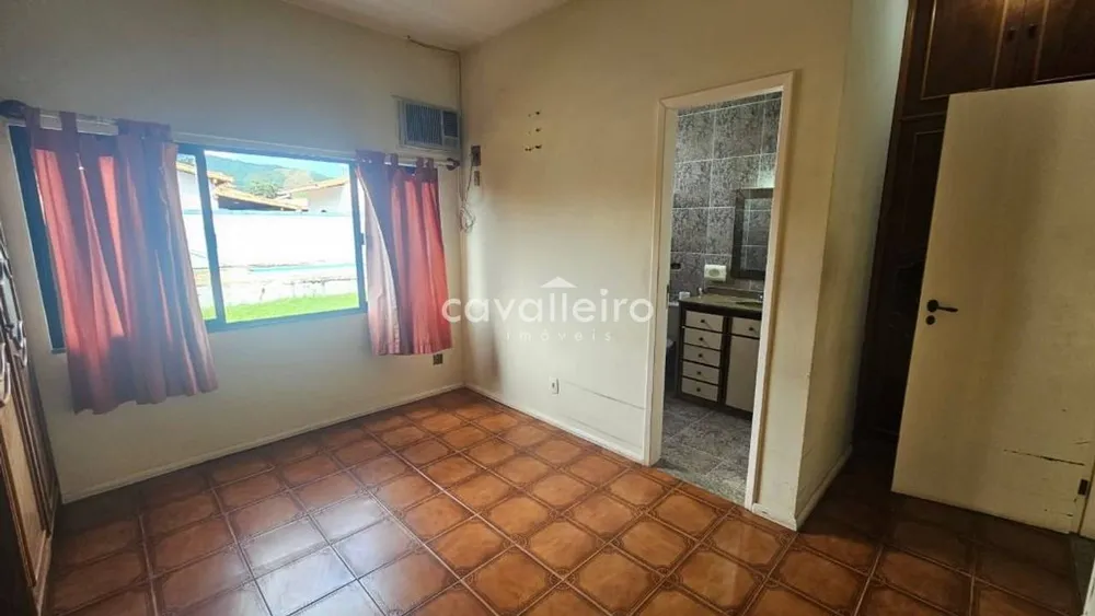 Casa, 6 quartos, 250 m² - Foto 16