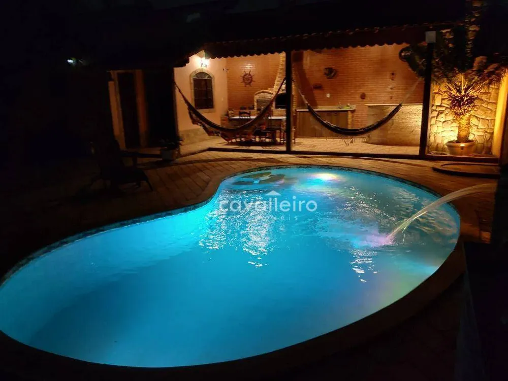 Casa, 3 quartos, 248 m² - Foto 28