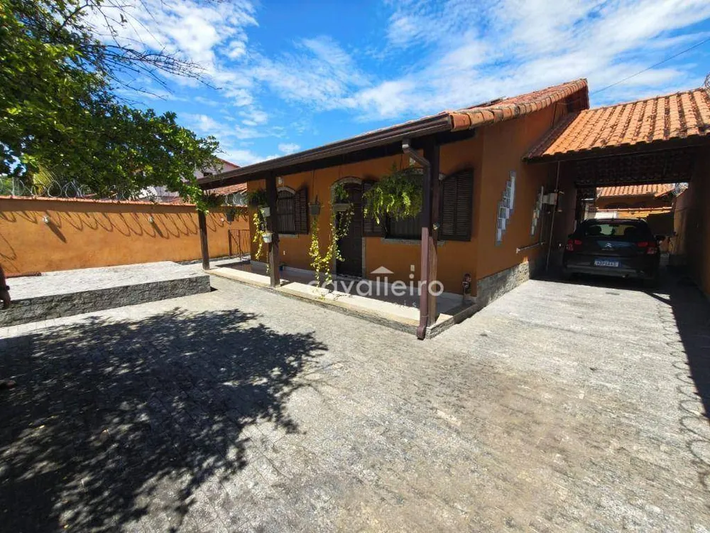 Casa, 3 quartos, 182 m² - Foto 1