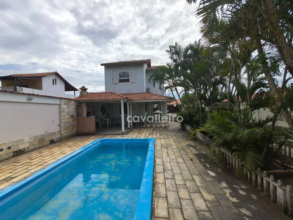 Casa, 4 quartos, 217 m² - Foto 2