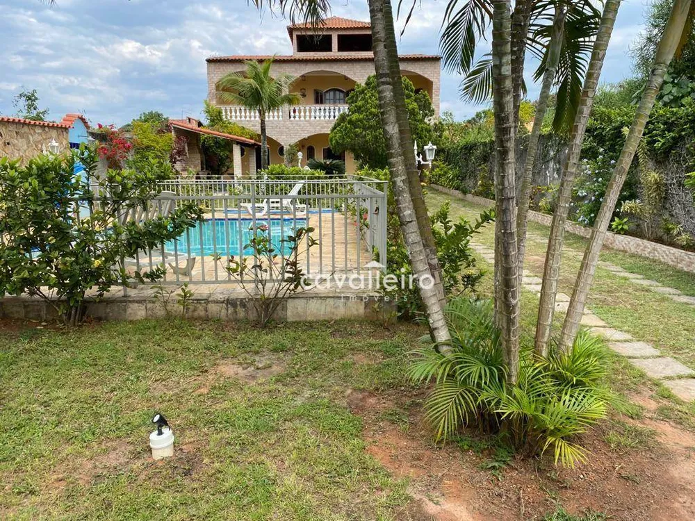 Casa, 4 quartos, 279 m² - Foto 1