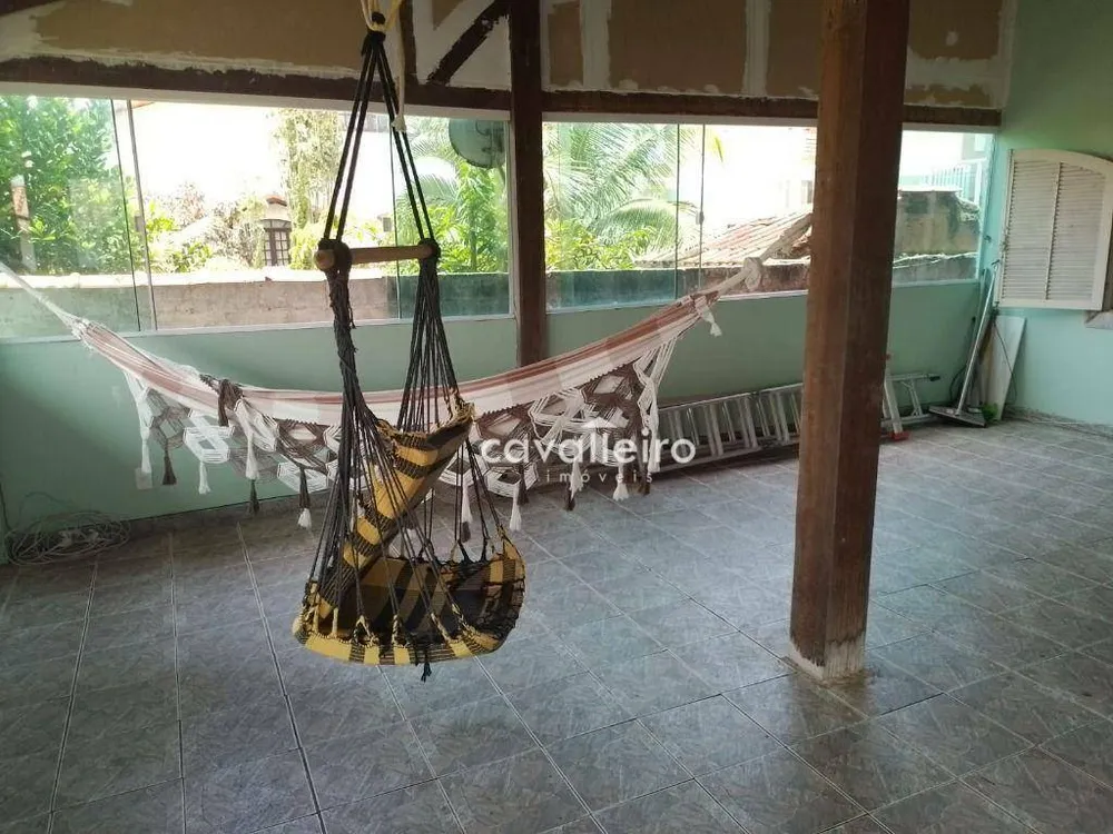 Casa, 6 quartos, 205 m² - Foto 19