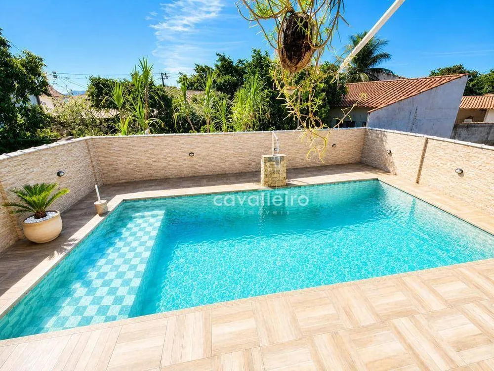 Casa, 4 quartos, 179 m² - Foto 1