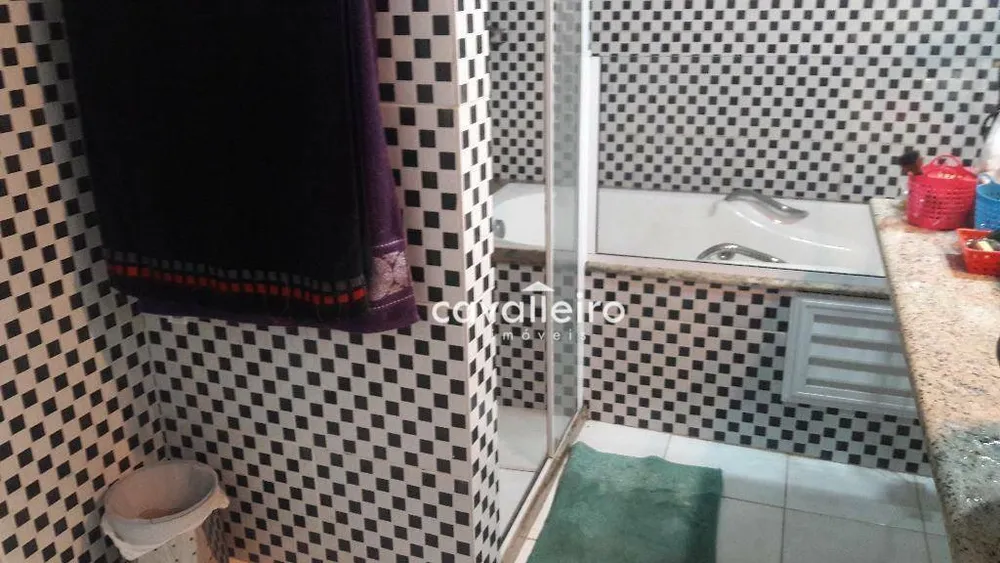 Casa, 3 quartos, 230 m² - Foto 9
