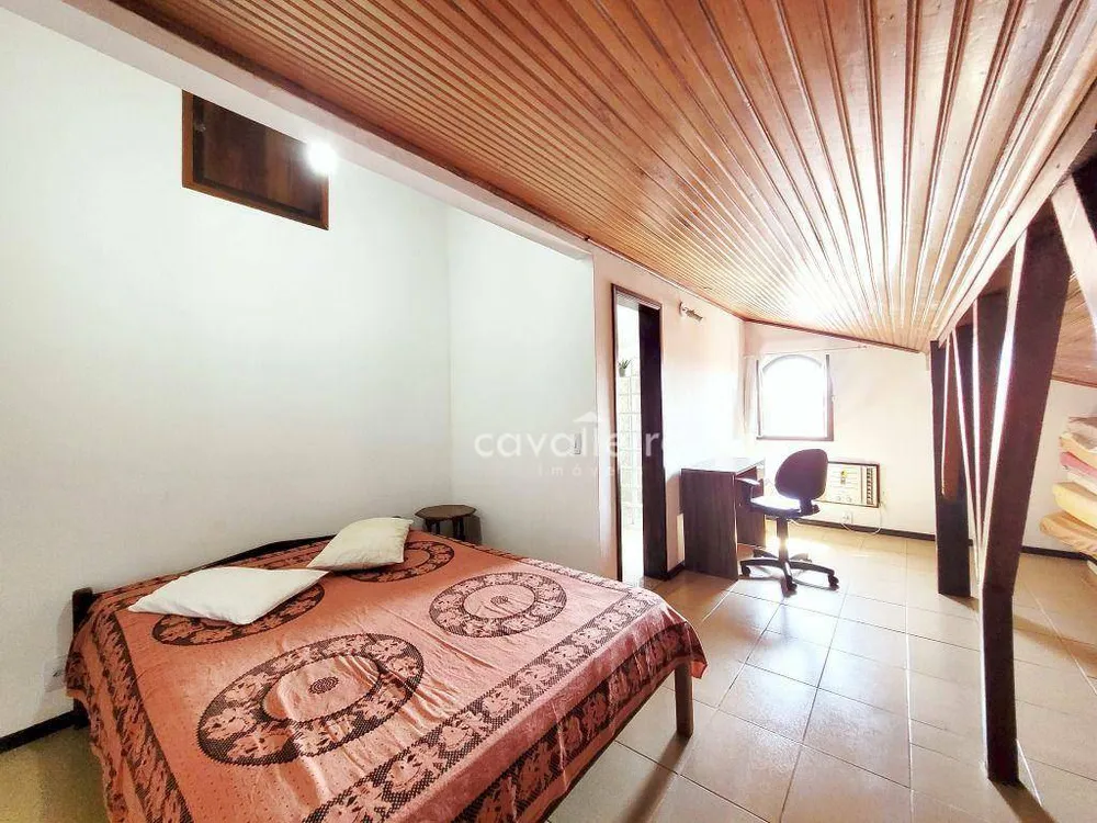 Casa, 6 quartos, 300 m² - Foto 19
