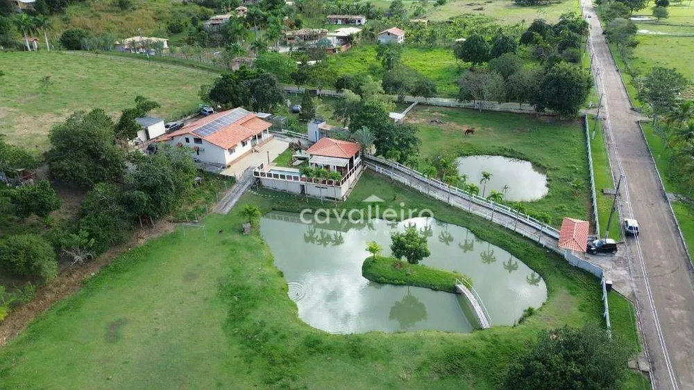 Sítio, 4 quartos, 9500 m² - Foto 1