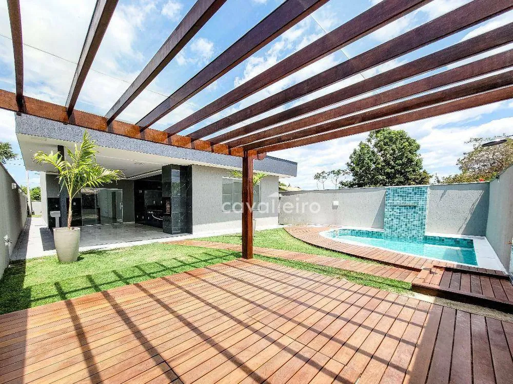 Casa, 3 quartos, 223 m² - Foto 1