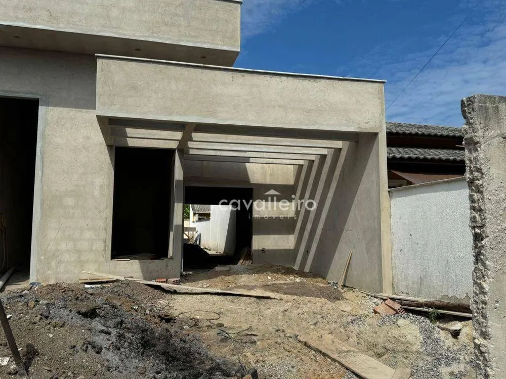 Casa, 3 quartos, 251 m² - Foto 1