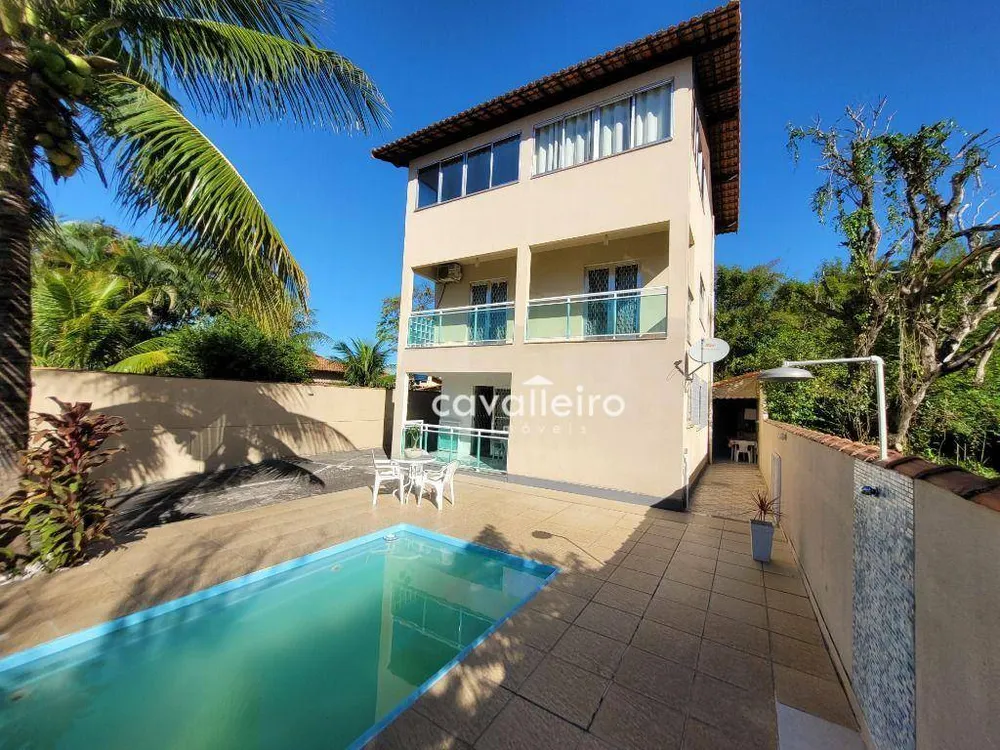 Casa, 4 quartos, 238 m² - Foto 1
