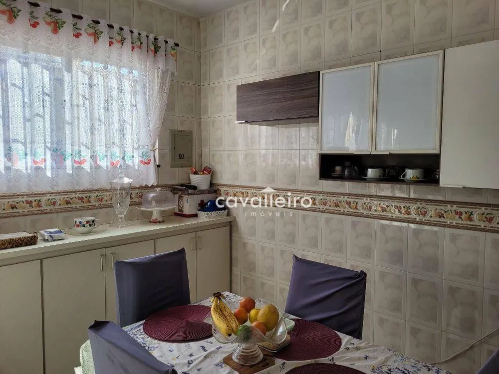 Casa, 4 quartos, 238 m² - Foto 46