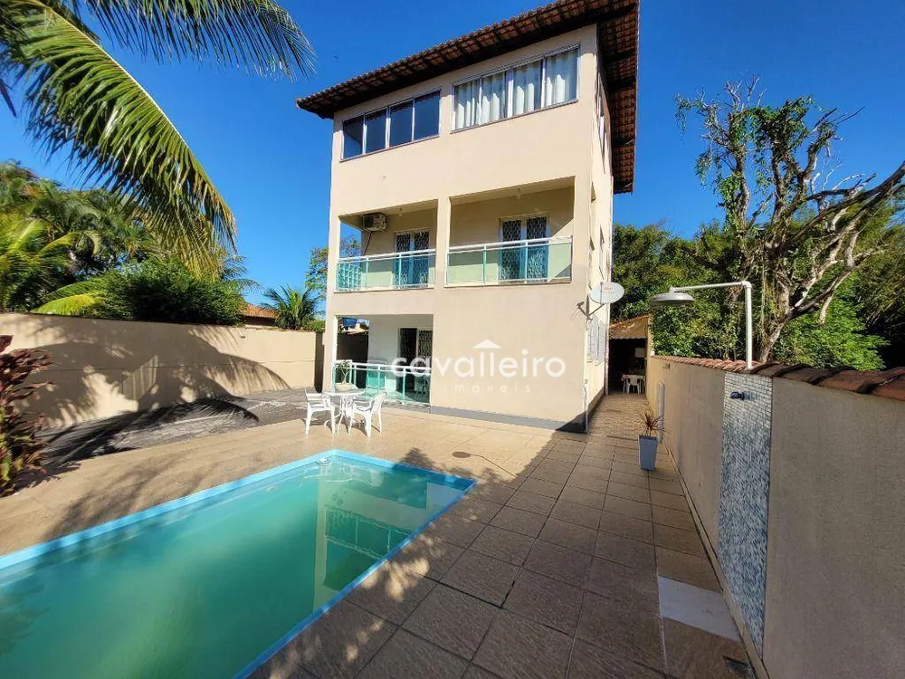 Casa, 4 quartos, 238 m² - Foto 2