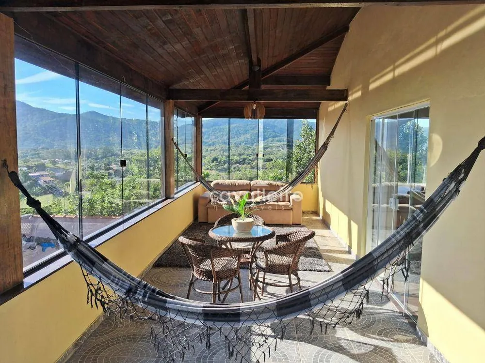 Casa, 3 quartos, 292 m² - Foto 1