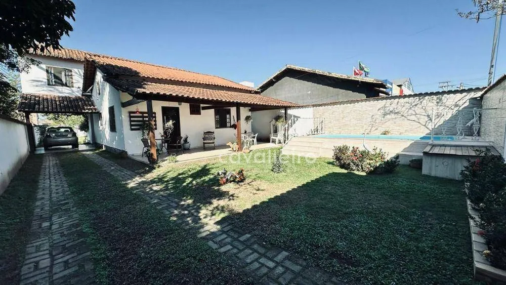 Casa, 3 quartos, 190 m² - Foto 1