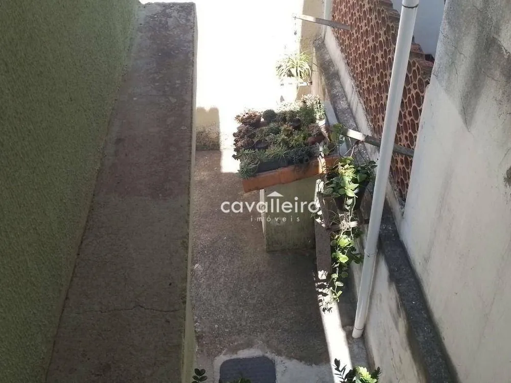 Casa, 6 quartos, 210 m² - Foto 4