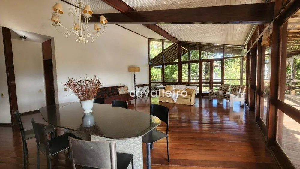 Casa, 7 quartos, 580 m² - Foto 1