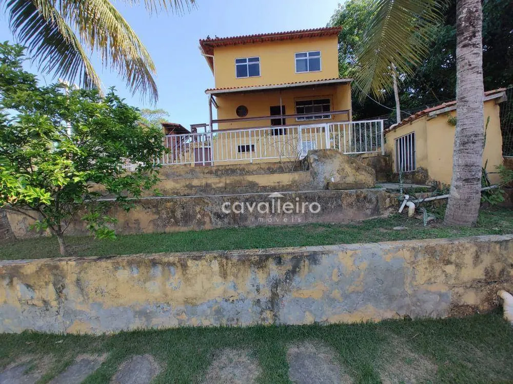 Casa, 5 quartos, 137 m² - Foto 1