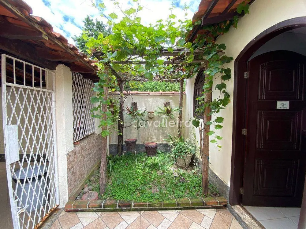 Casa, 6 quartos, 380 m² - Foto 29