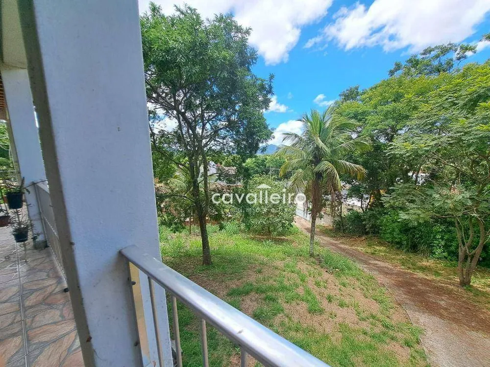 Casa, 3 quartos, 300 m² - Foto 1