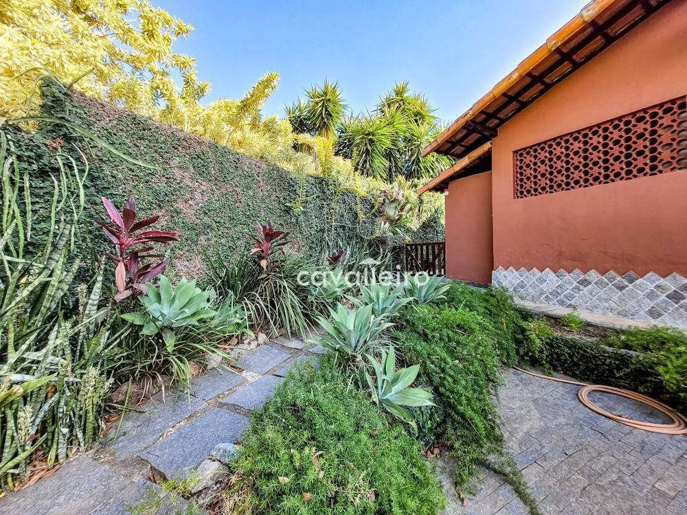 Casa, 6 quartos, 299 m² - Foto 28