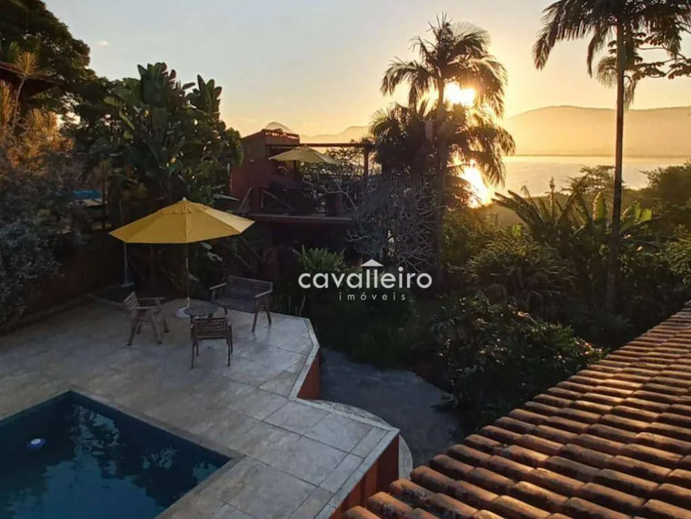 Casa, 6 quartos, 299 m² - Foto 2