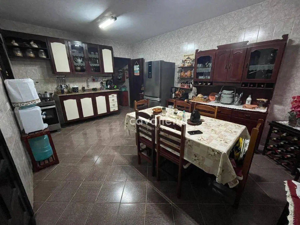 Casa, 3 quartos, 270 m² - Foto 10