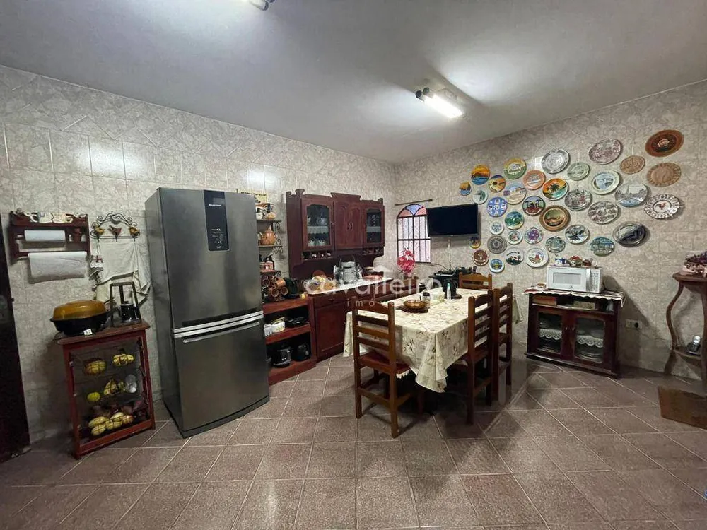 Casa, 3 quartos, 270 m² - Foto 9