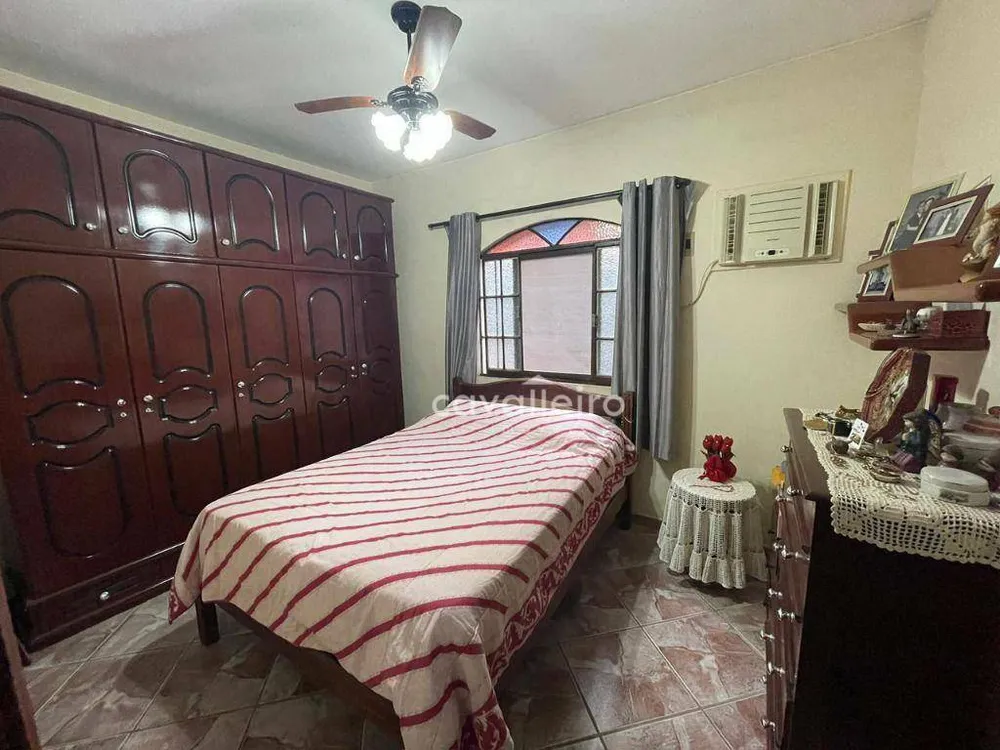 Casa, 3 quartos, 270 m² - Foto 14