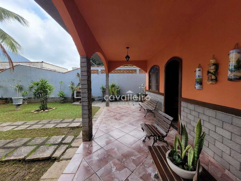 Casa, 3 quartos, 270 m² - Foto 24
