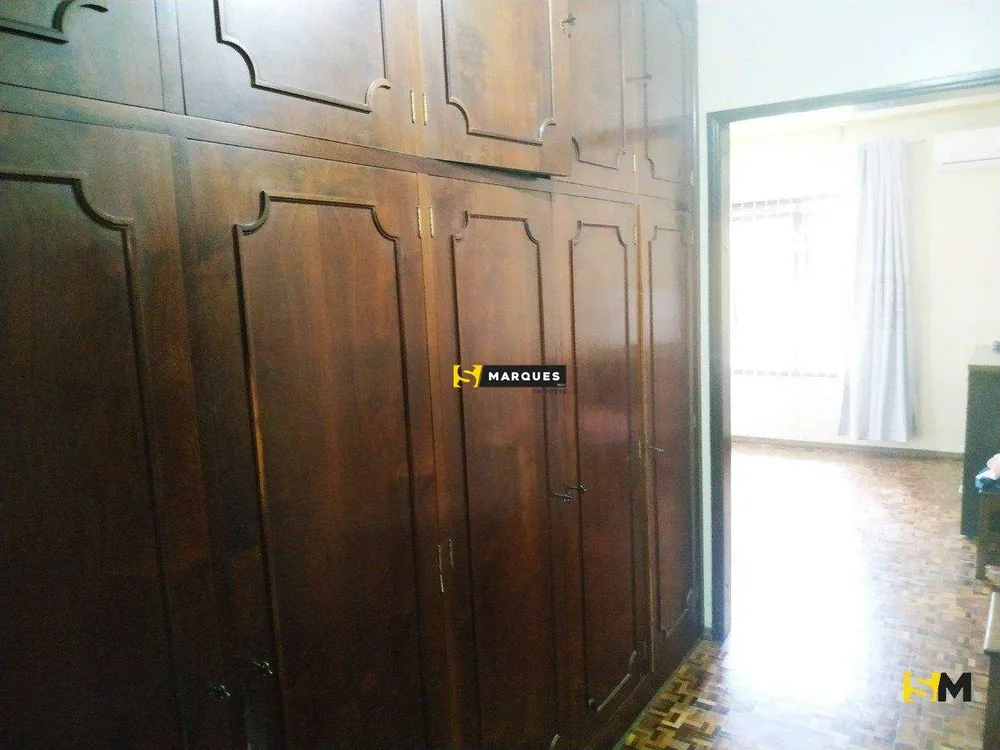 Casa, 4 quartos, 225 m² - Foto 9