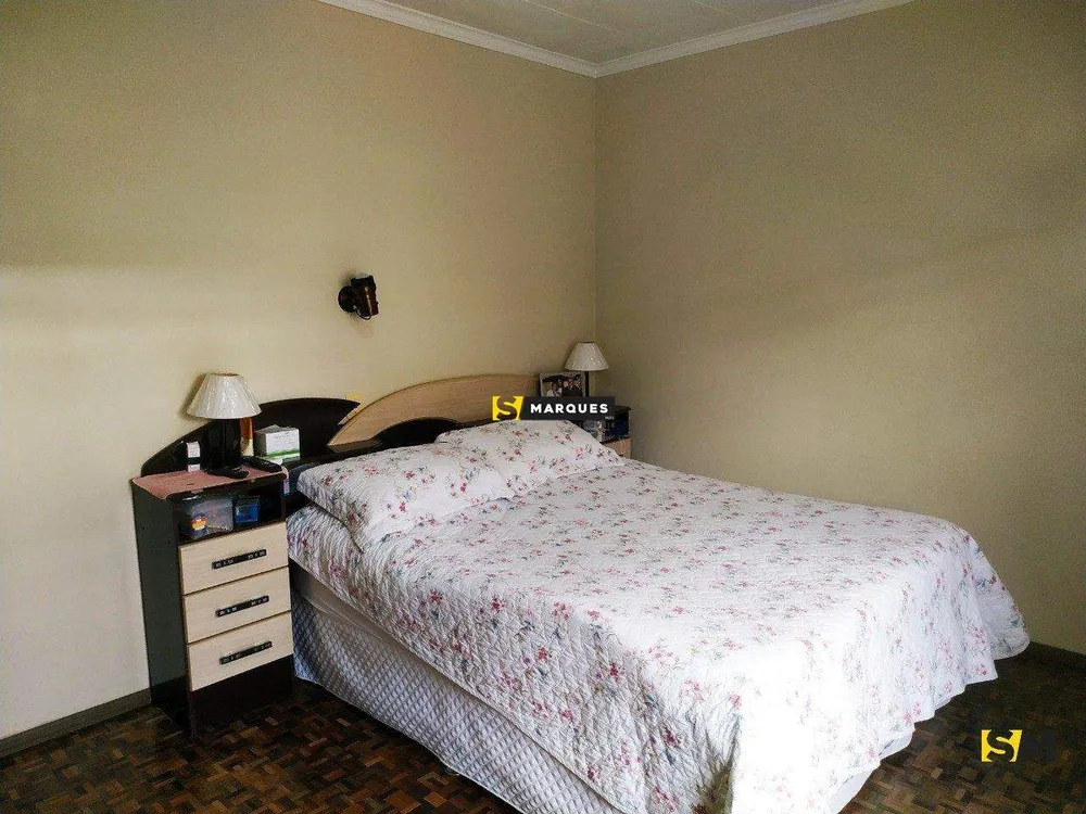 Casa, 4 quartos, 225 m² - Foto 3