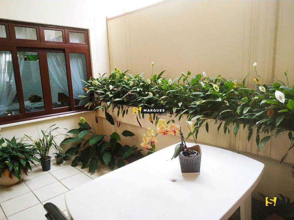 Casa, 4 quartos, 225 m² - Foto 10