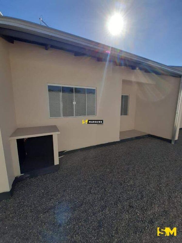 Casa para alugar com 2 quartos, 55m² - Foto 1