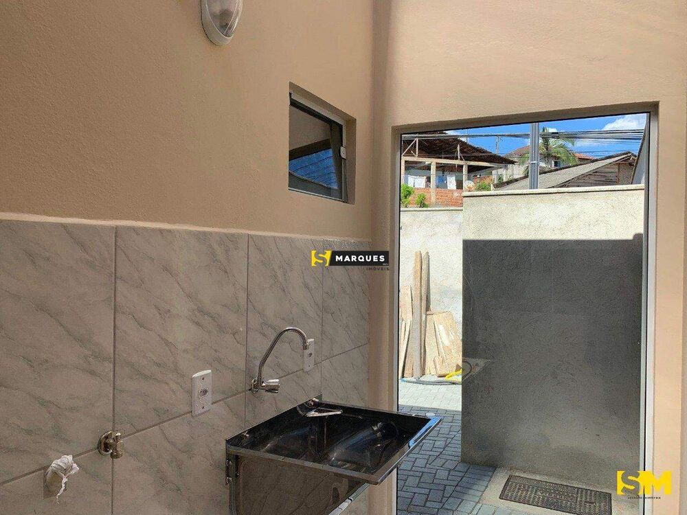 Casa para alugar com 2 quartos, 55m² - Foto 2