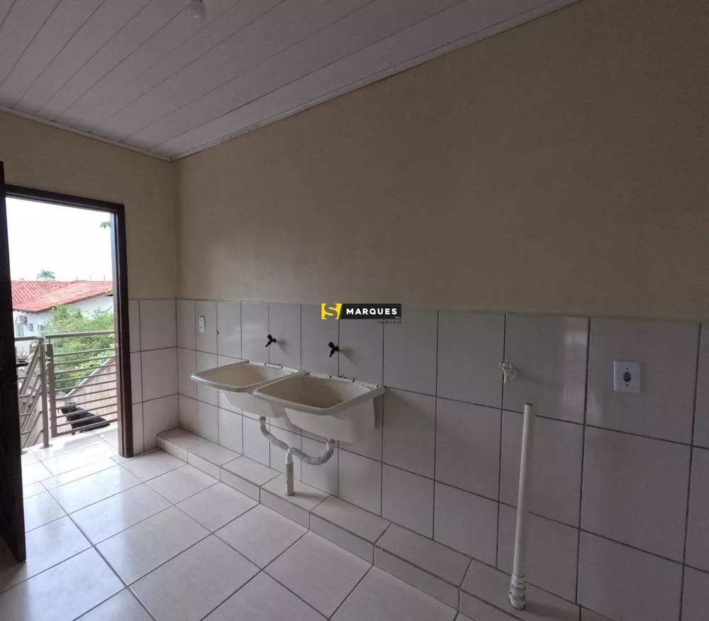 Apartamento para alugar com 3 quartos, 97m² - Foto 2