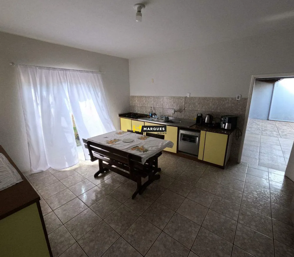 Casa, 4 quartos, 164 m² - Foto 2