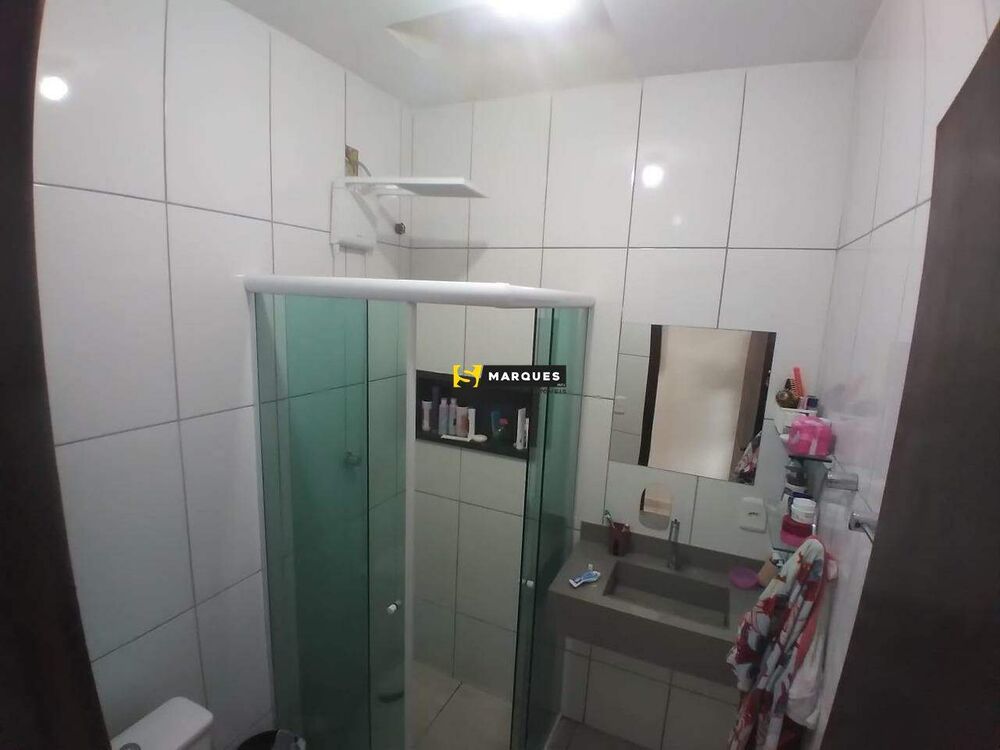 Casa à venda com 2 quartos, 66m² - Foto 5