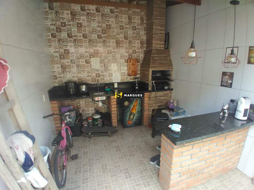 Casa à venda com 2 quartos, 66m² - Foto 7