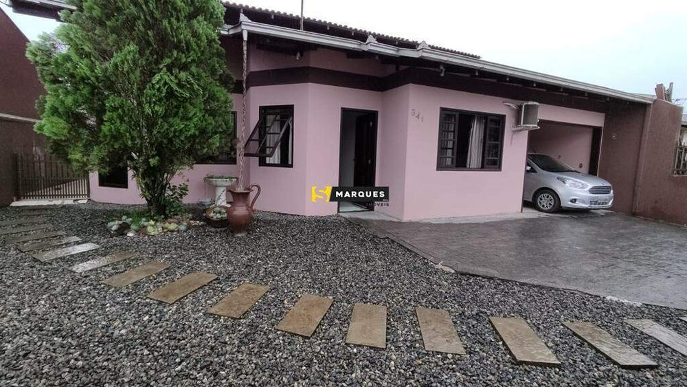 Casa à venda com 2 quartos, 158m² - Foto 2