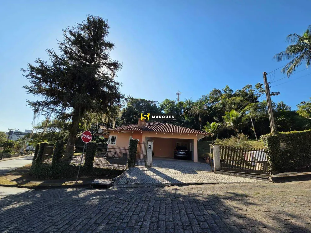 Casa, 3 quartos, 130 m² - Foto 1