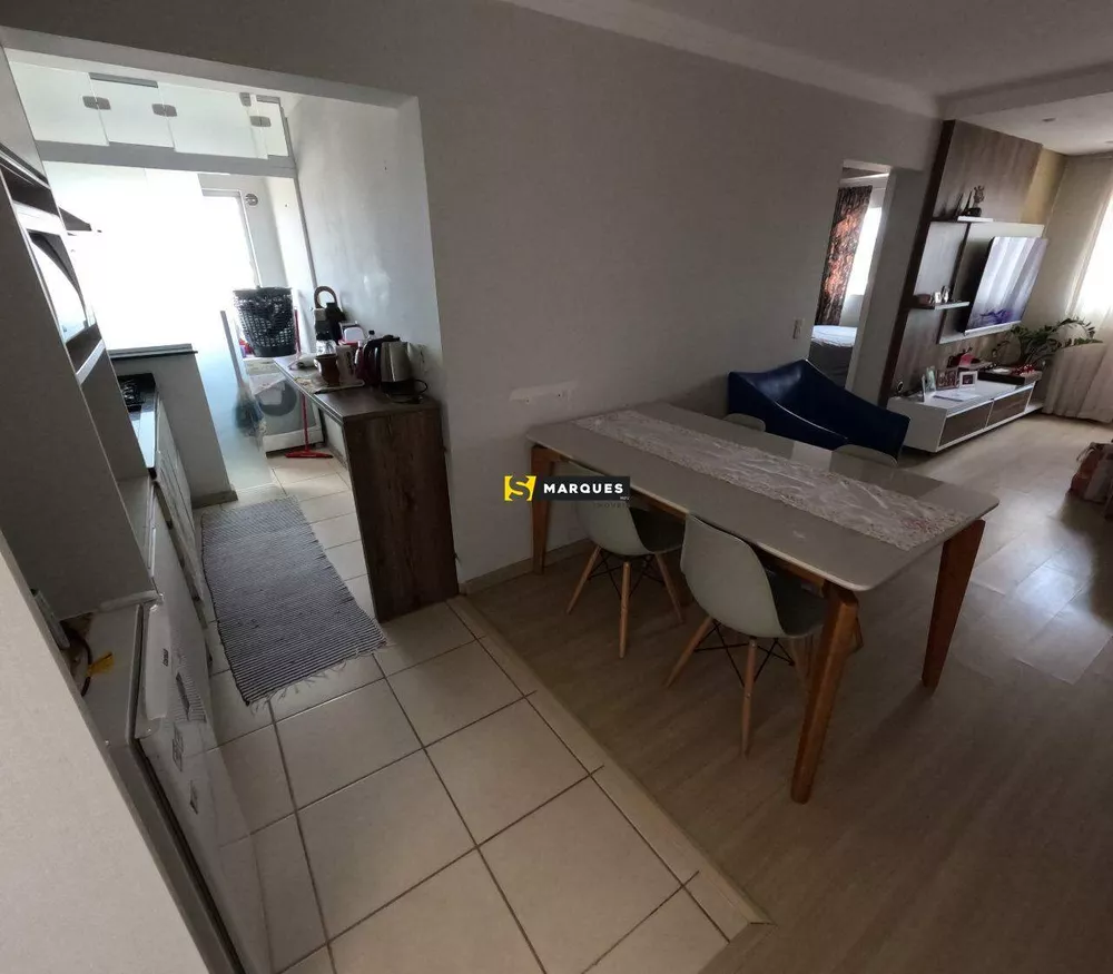 Apartamento à venda com 2 quartos, 70m² - Foto 4