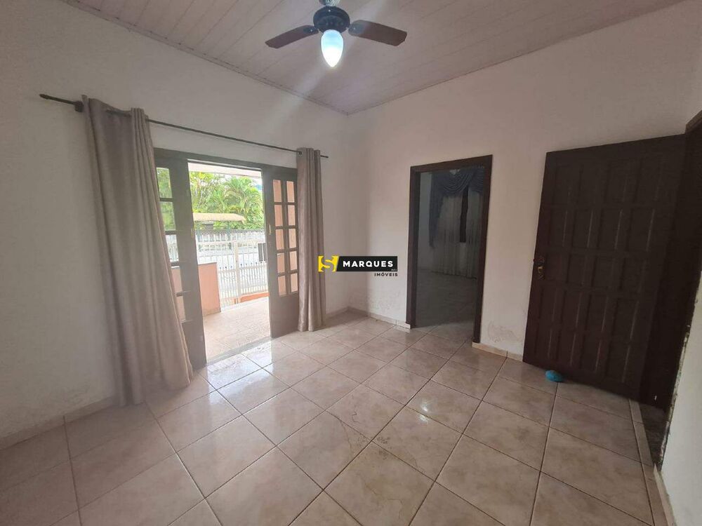 Casa, 5 quartos, 200 m² - Foto 3