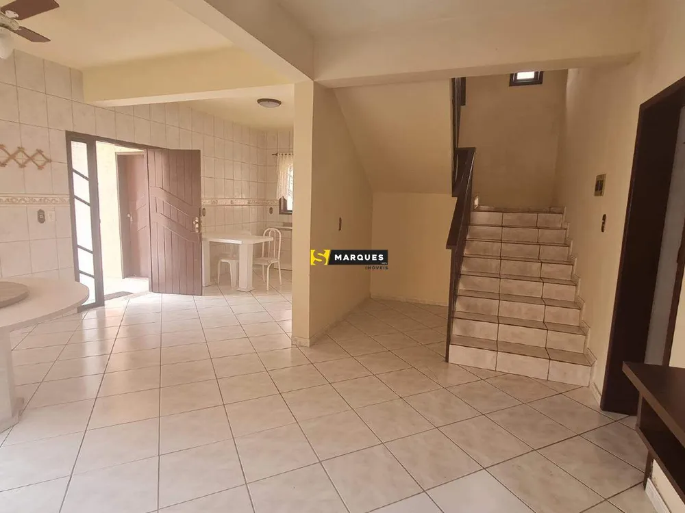 Casa, 5 quartos, 200 m² - Foto 11