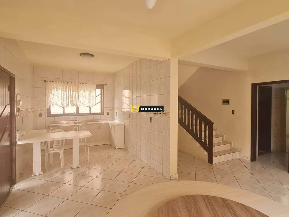 Casa, 5 quartos, 200 m² - Foto 9